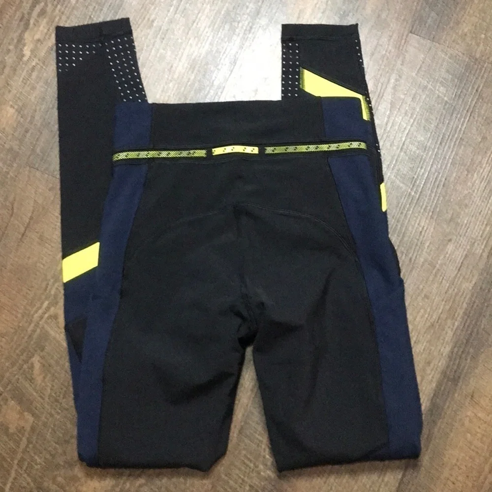 Lululemon Break New Ground *lululemon x Roksanda